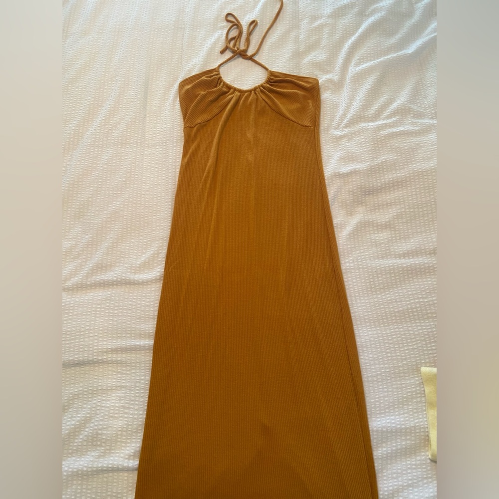 Ribbed midi dress